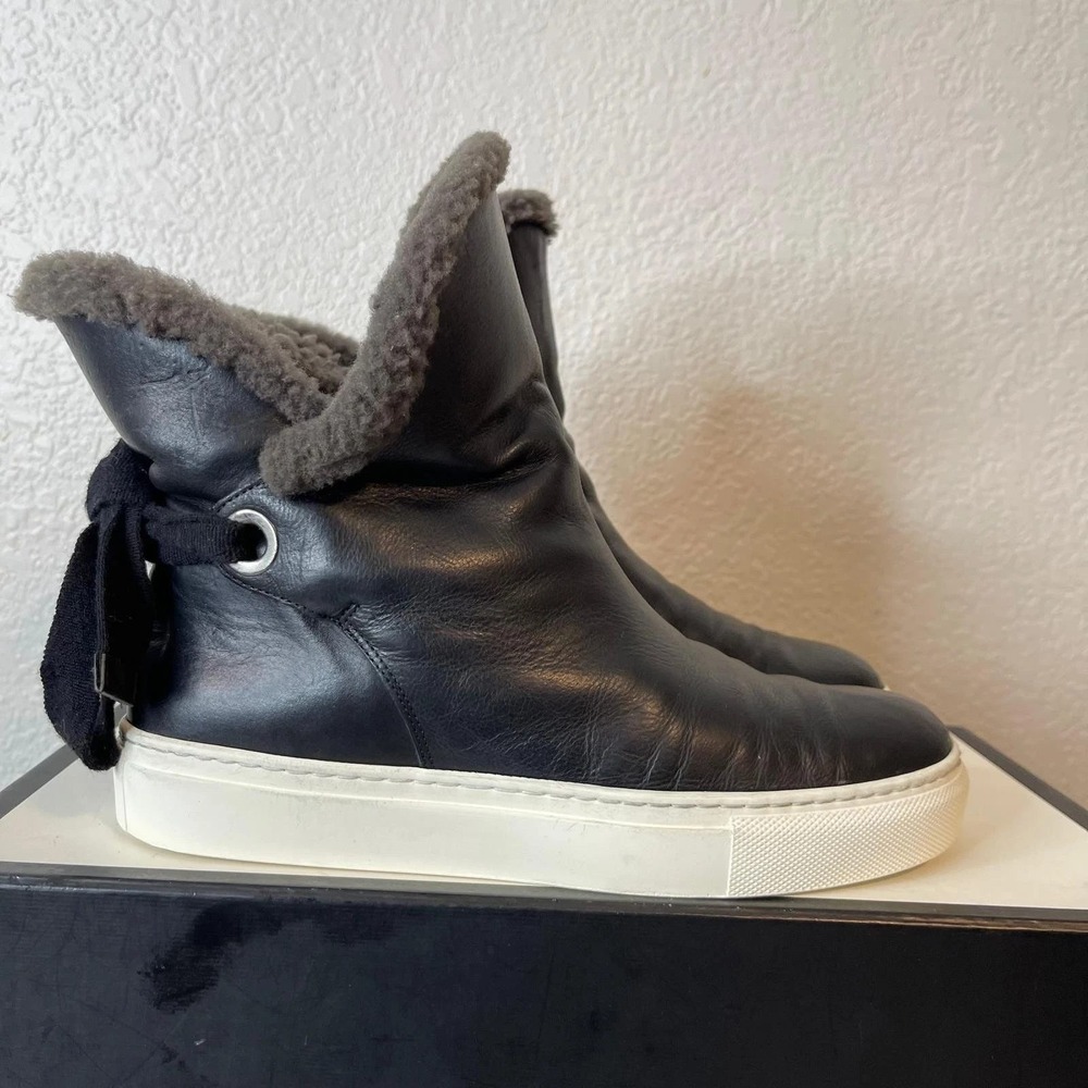 M. GEMI Gia‎ Shearling Bootie Black Leather Foldover Boots Women's 38 EU/7.5 US